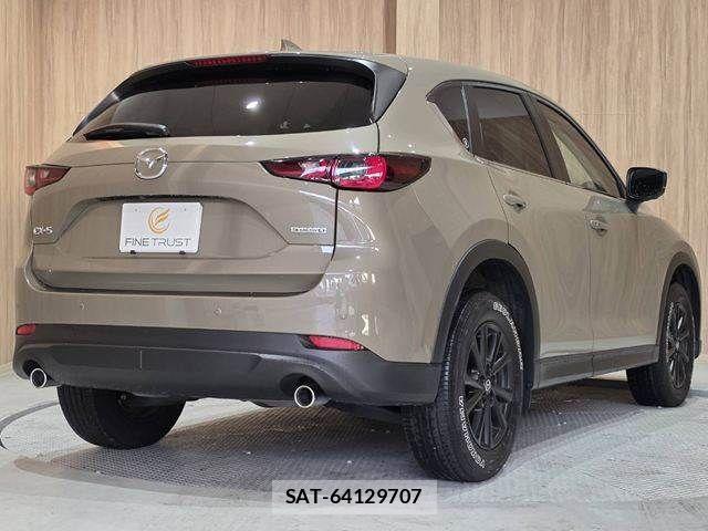 Mazda CX-5 2022-01 8828515-18