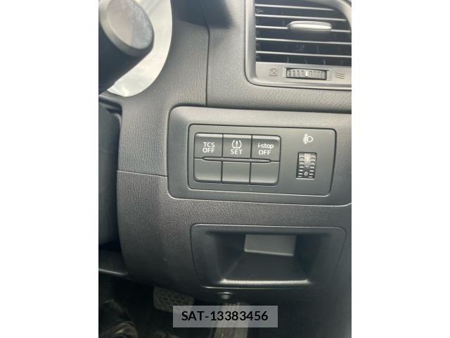 Mazda CX-5 2012-07 8828546-16