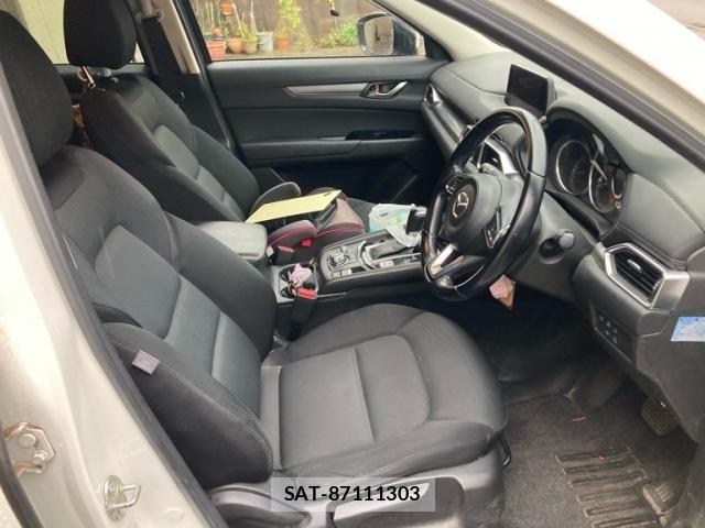 Mazda CX-5 2017-09 8848636-17