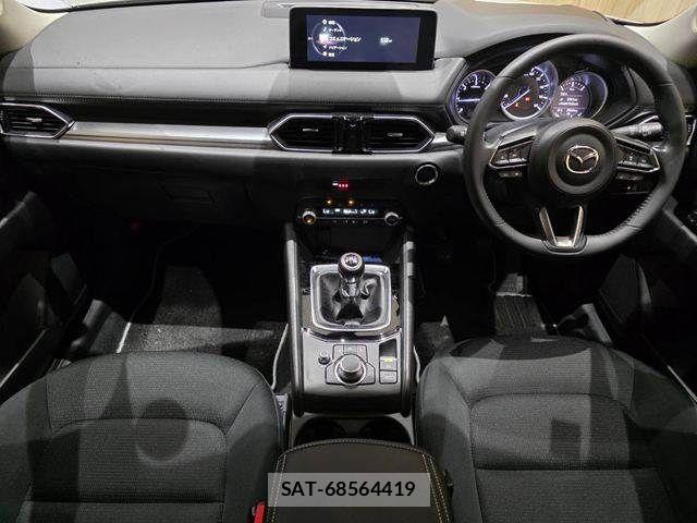 Mazda CX-5 2022-06 8879339-2