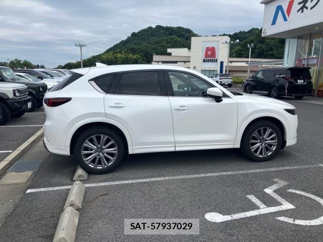 Mazda CX-5 2022-09 8883491-3