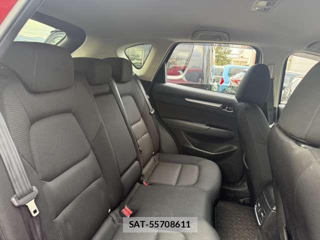 Mazda CX-5 2018-01 6213399-12