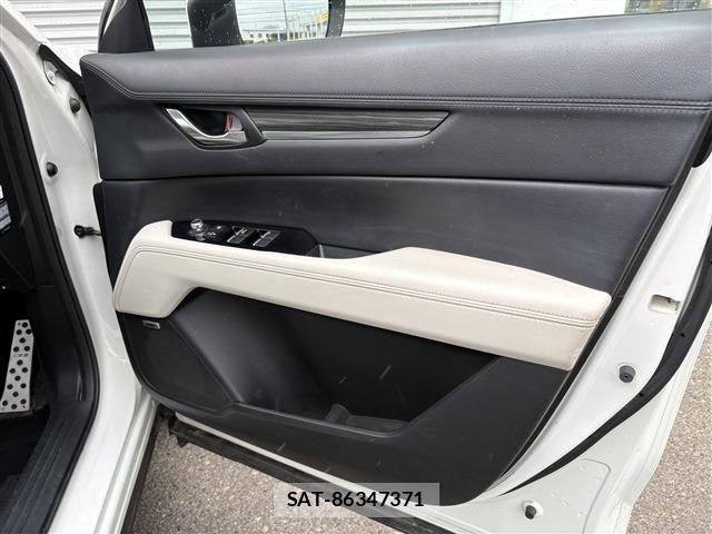 Mazda CX-5 2017-03 7216987-17