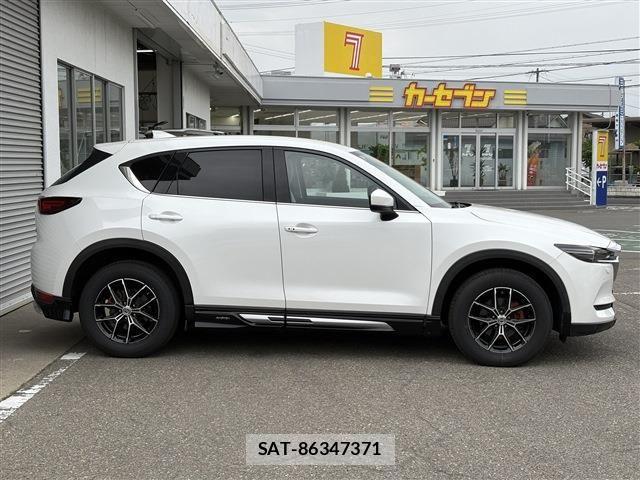 Mazda CX-5 2017-03 7216987-4