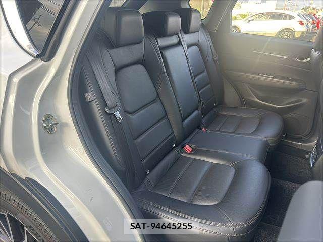 Mazda CX-5 2017-04 7216989-11