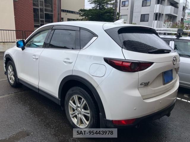Mazda CX-5 2017-06 7216986-2