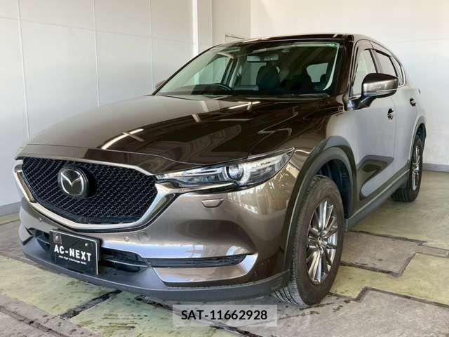 Mazda CX-5 2017-09 7250401-16