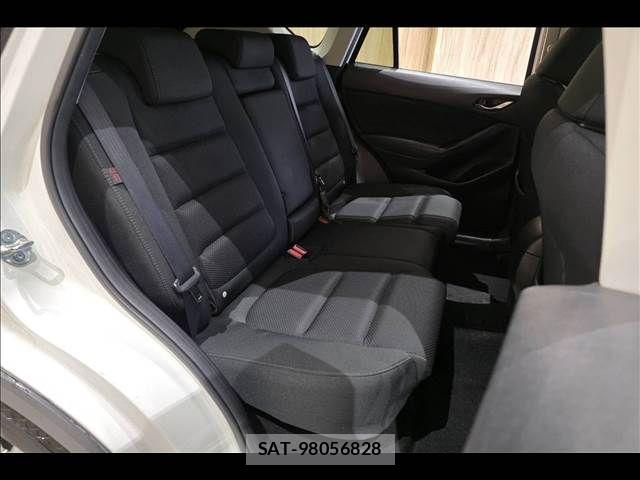 Mazda CX-5 2016-03 7326548-9