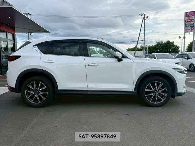 Mazda CX-5 2017-07 7500142-18