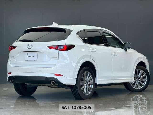 Mazda CX-5 2022-05 7615995-1