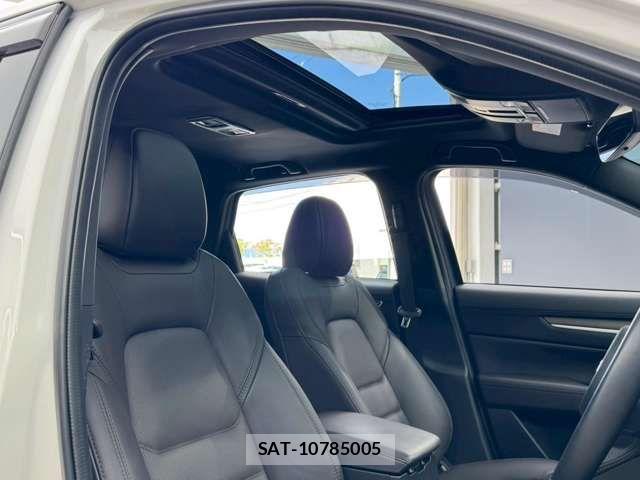 Mazda CX-5 2022-05 7615995-4
