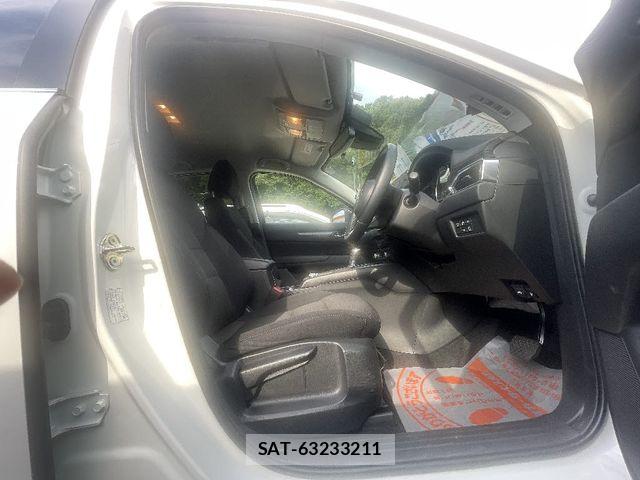 Mazda CX-5 2022-11 7615999-17