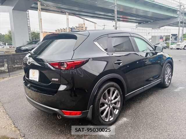 Mazda CX-5 2019-01 7784053-17