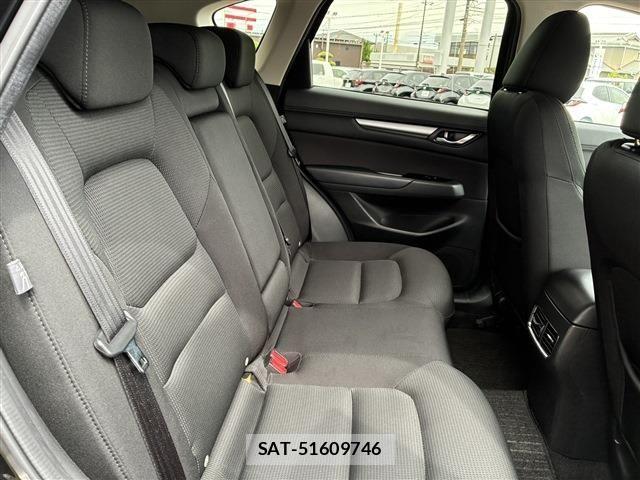 Mazda CX-5 2021-06 7876012-9