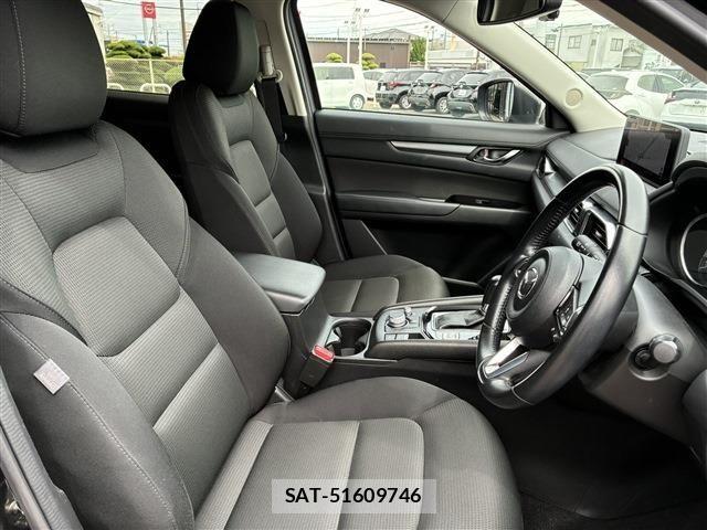 Mazda CX-5 2021-06 7876012-7