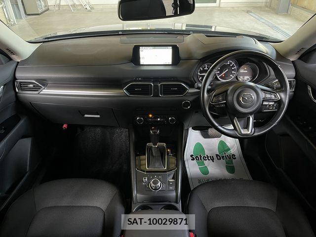 Mazda CX-5 2017-08 7961113-6