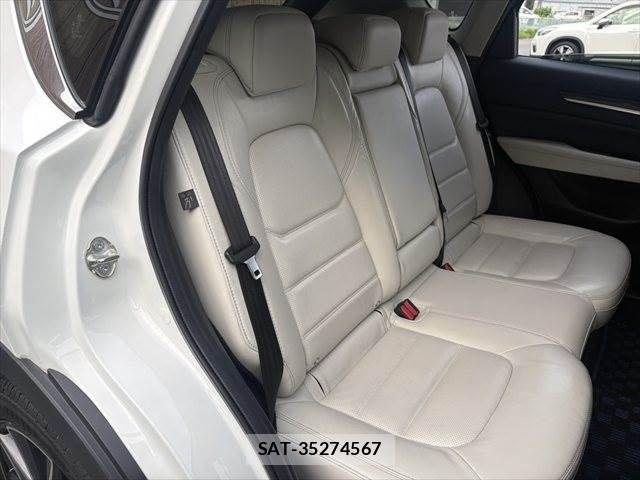 Mazda CX-5 2017-06 7961112-12