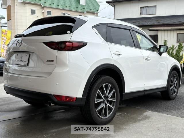 Mazda CX-5 2018-03 8035173-4