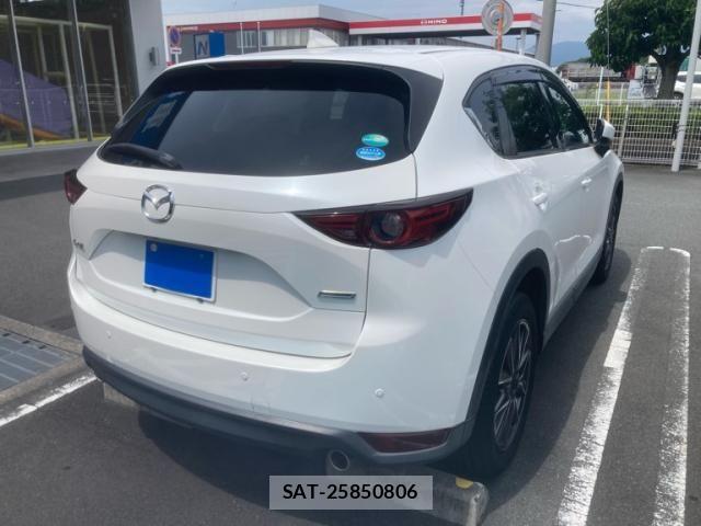 Mazda CX-5 2018-03 8035165-2