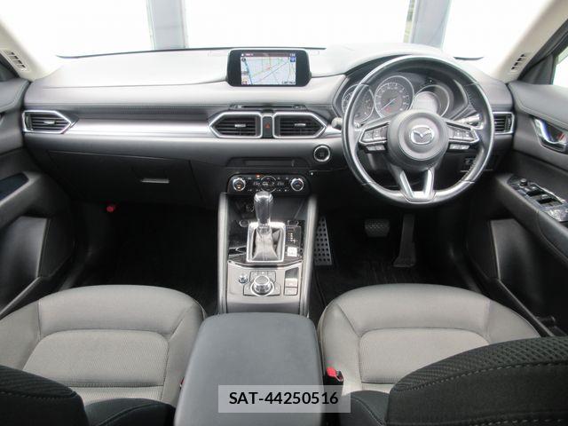 Mazda CX-5 2018-09 8073472-1