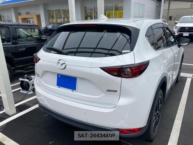 Mazda CX-5 2018-06 8098770-6