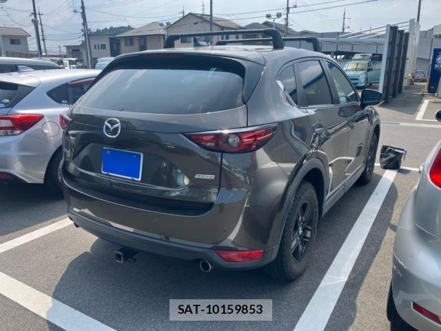 Mazda CX-5 2017-08 8098771-8