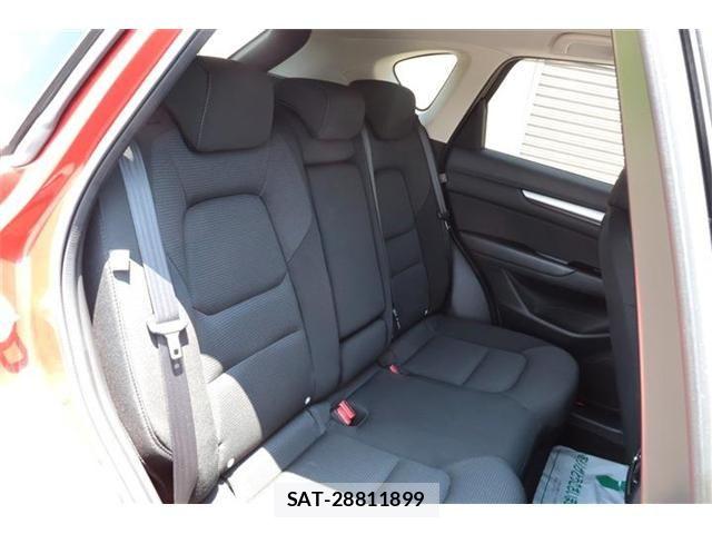 Mazda CX-5 2018-09 8314070-13