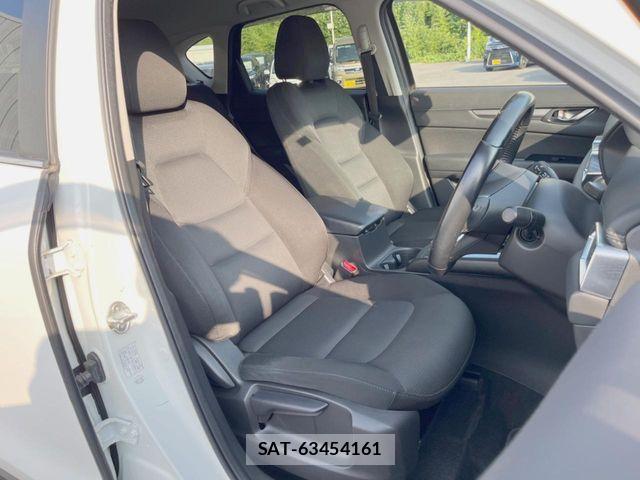 Mazda CX-5 2017-09 8335499-7