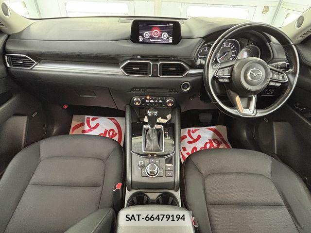 Mazda CX-5 2018-03 8354287-8