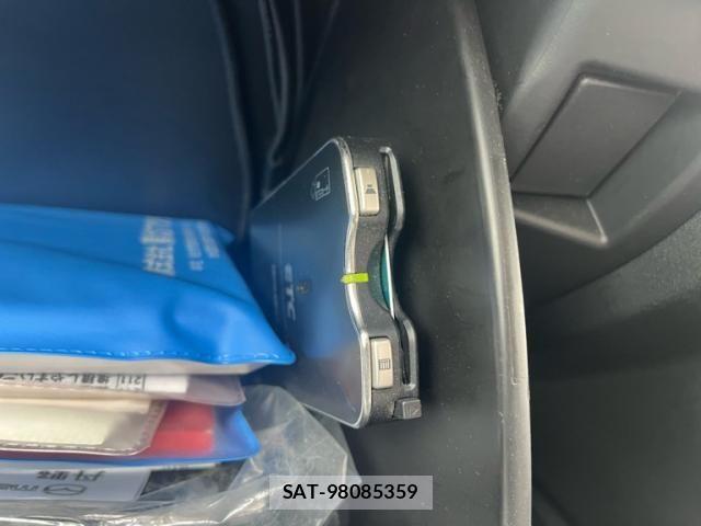 Mazda CX-5 2012-03 8411913-17