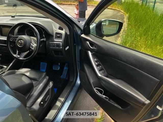 Mazda CX-5 2015-02 8411911-19