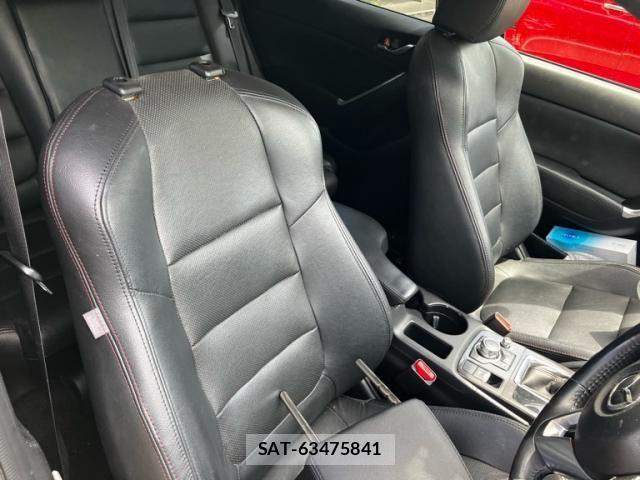 Mazda CX-5 2015-02 8411911-20