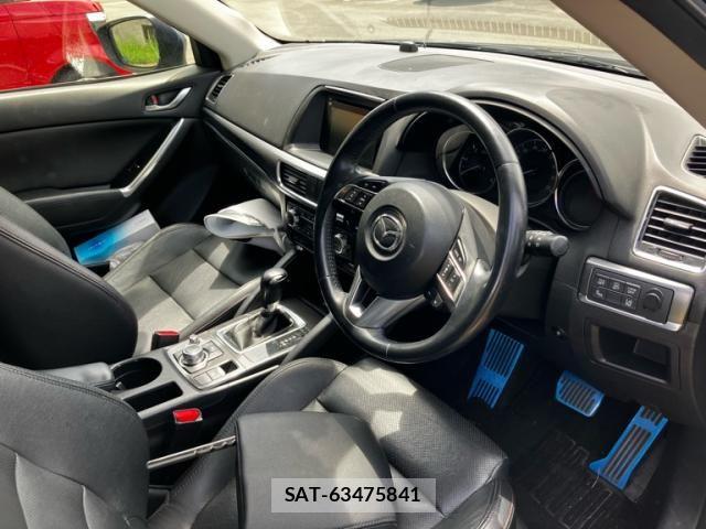 Mazda CX-5 2015-02 8411911-21