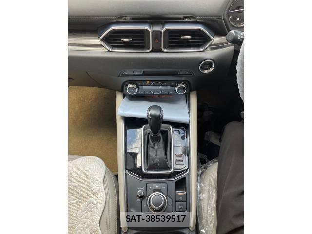 Mazda CX-5 2017-11 8411895-19
