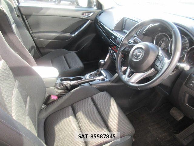 Mazda CX-5 2015-01 8411910-11
