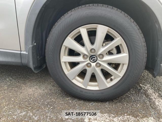 Mazda CX-5 2012-05 8457303-6
