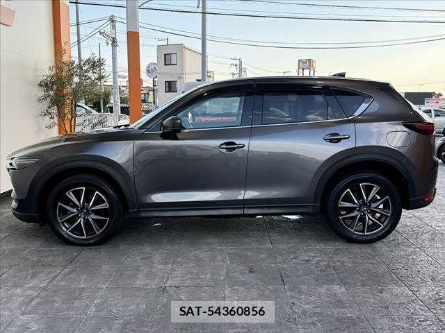 Mazda CX-5 2017-08 8561631-10