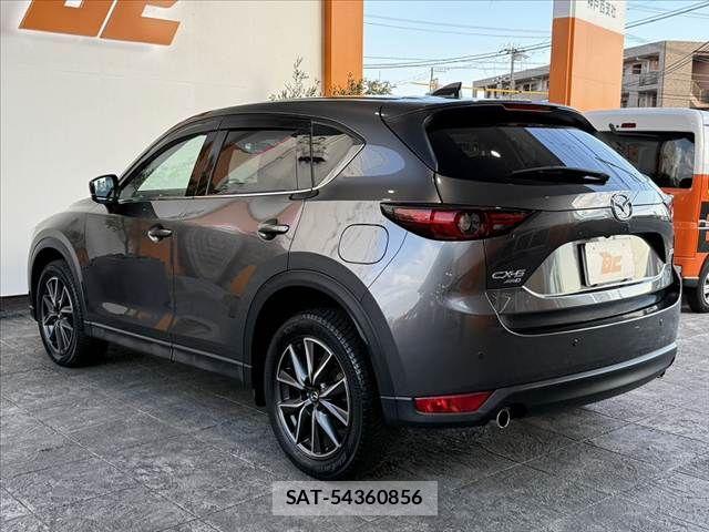 Mazda CX-5 2017-08 8561631-12