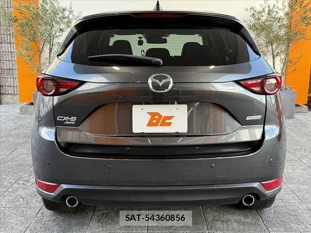 Mazda CX-5 2017-08 8561631-13