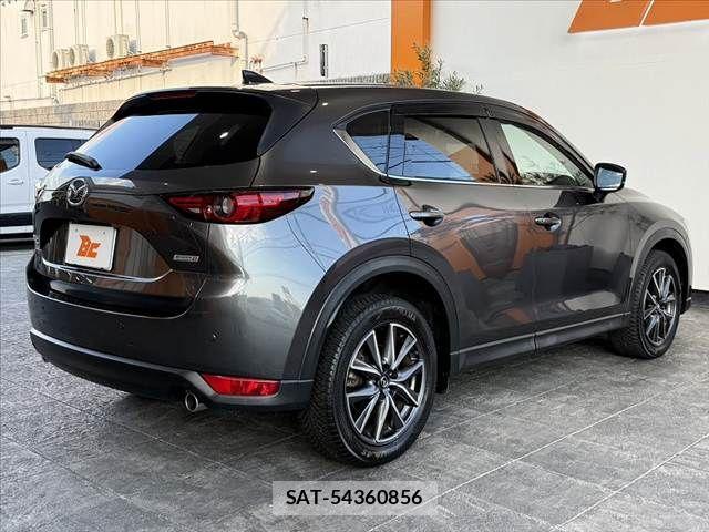 Mazda CX-5 2017-08 8561631-14