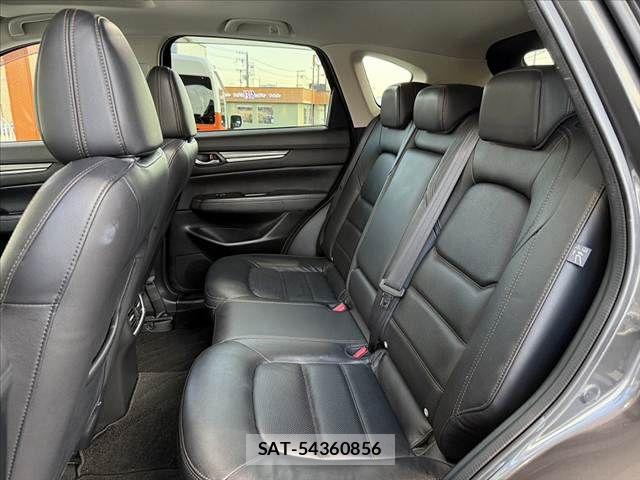 Mazda CX-5 2017-08 8561631-18