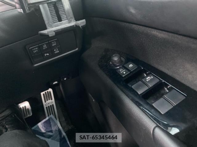 Mazda CX-5 2017-08 8666031-17