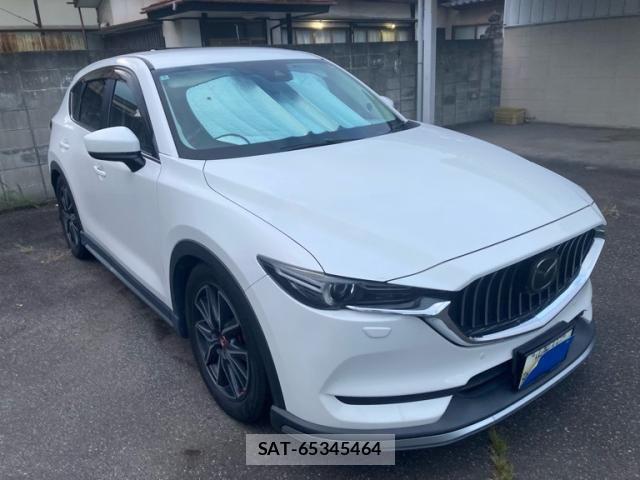 Mazda CX-5 2017-08 8666031-2