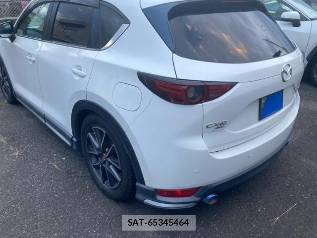 Mazda CX-5 2017-08 8666031-5