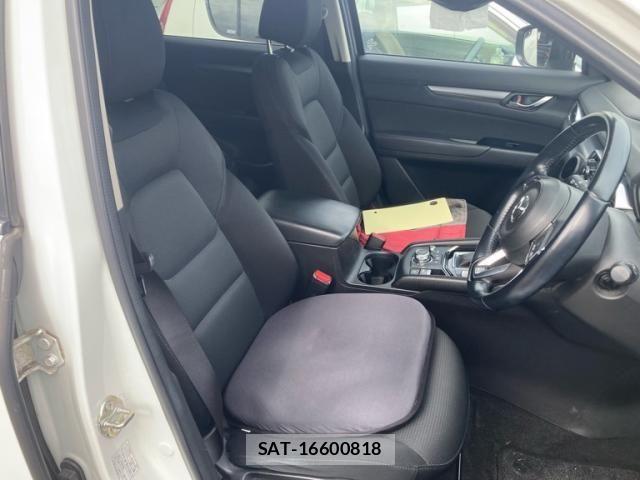 Mazda CX-5 2017-04 8741558-11