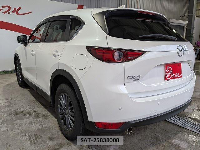 Mazda CX-5 2018-03 8795700-2