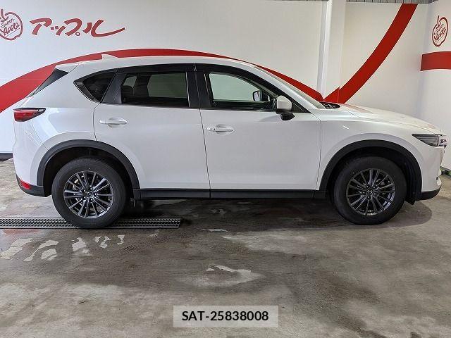 Mazda CX-5 2018-03 8795700-4