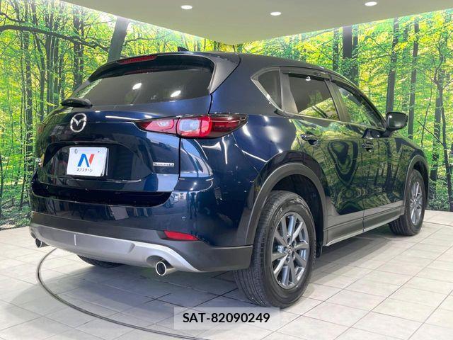 Mazda CX-5 2022-02 8848641-16