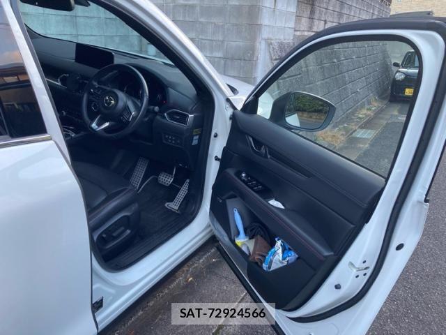 Mazda CX-5 2022-04 8848642-7