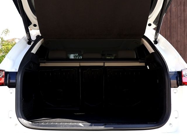 Mazda CX-60 2023-03 483450-28